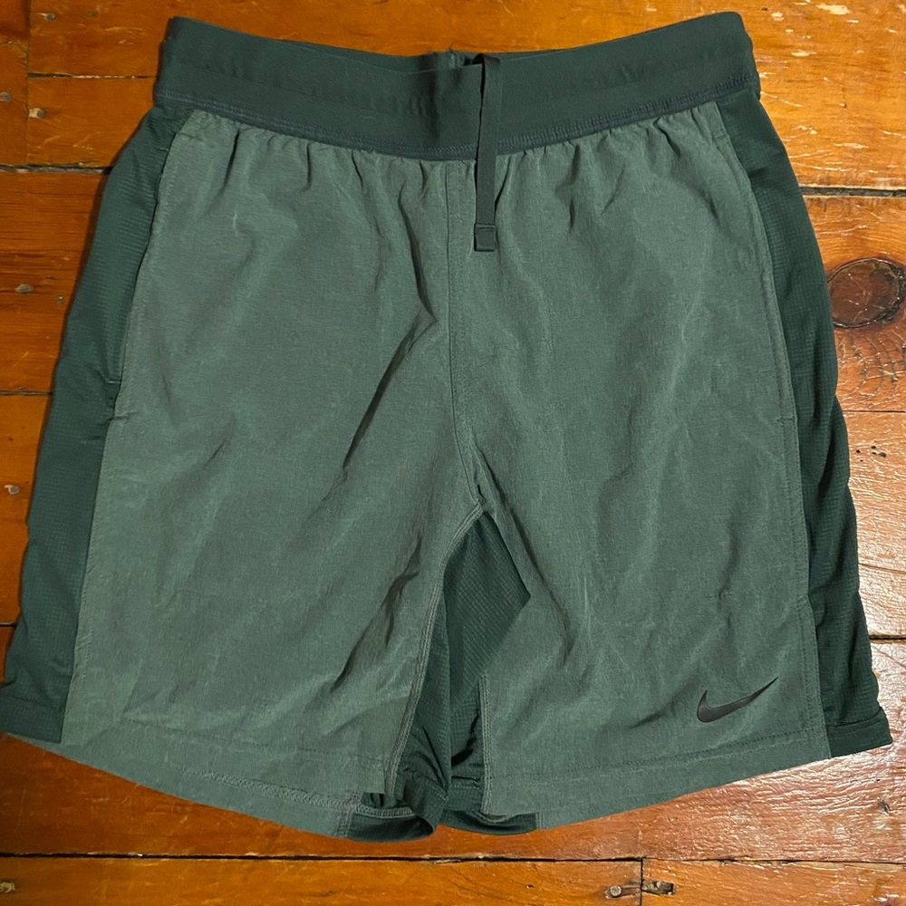 Nike Flex Men's Yoga Shorts - Size Small